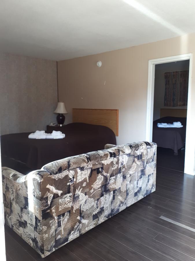Travellers Rest Motel แซลมอนอาร์ม ภายนอก รูปภาพ